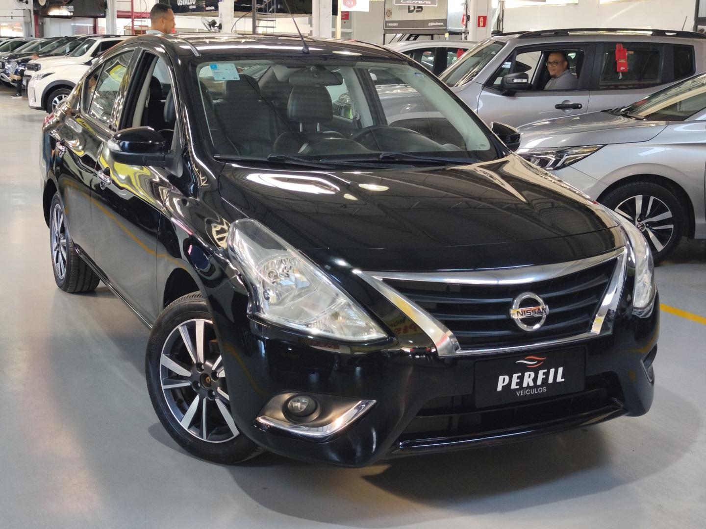 NISSAN VERSA