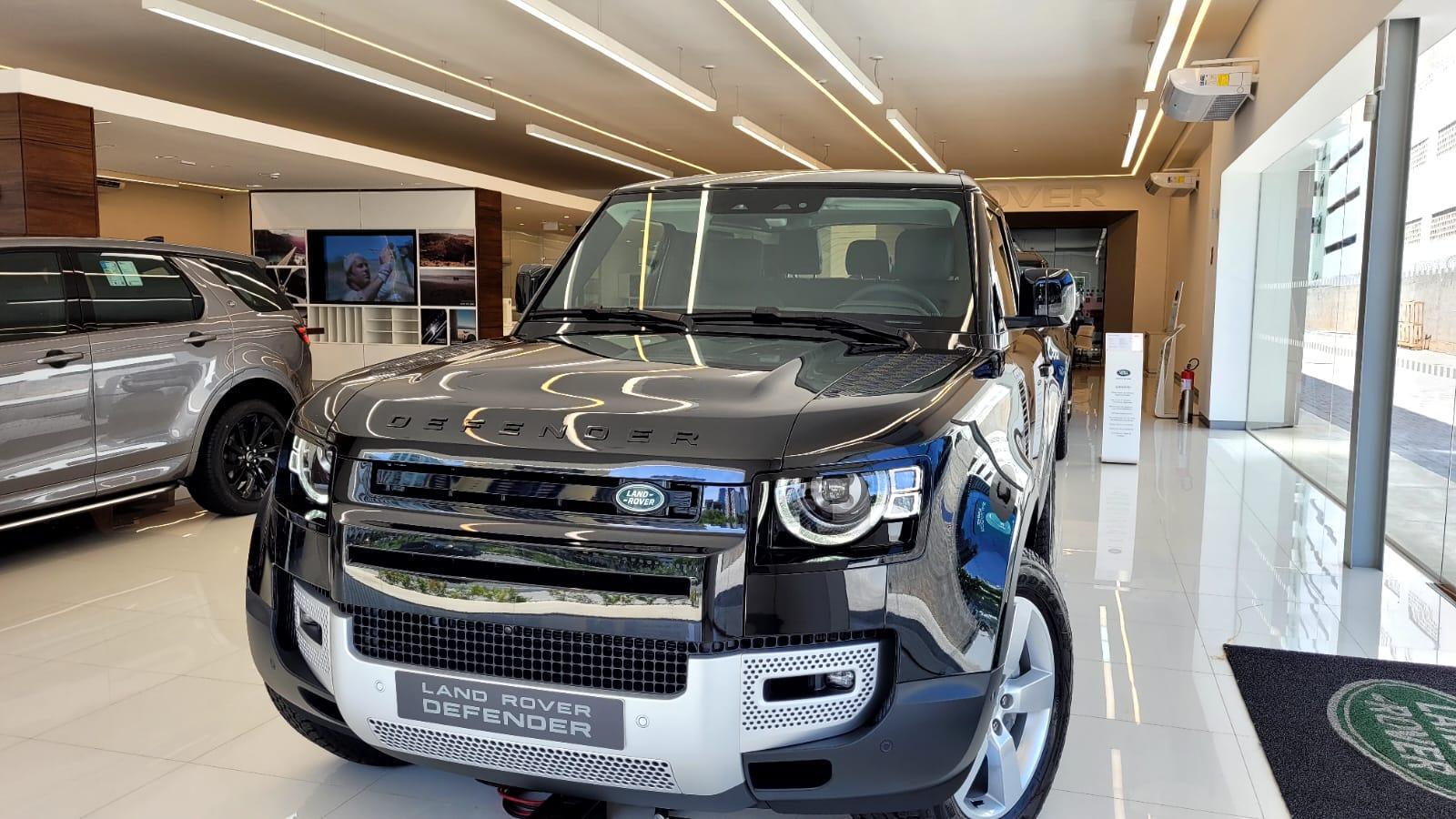 LAND ROVER DEFENDER