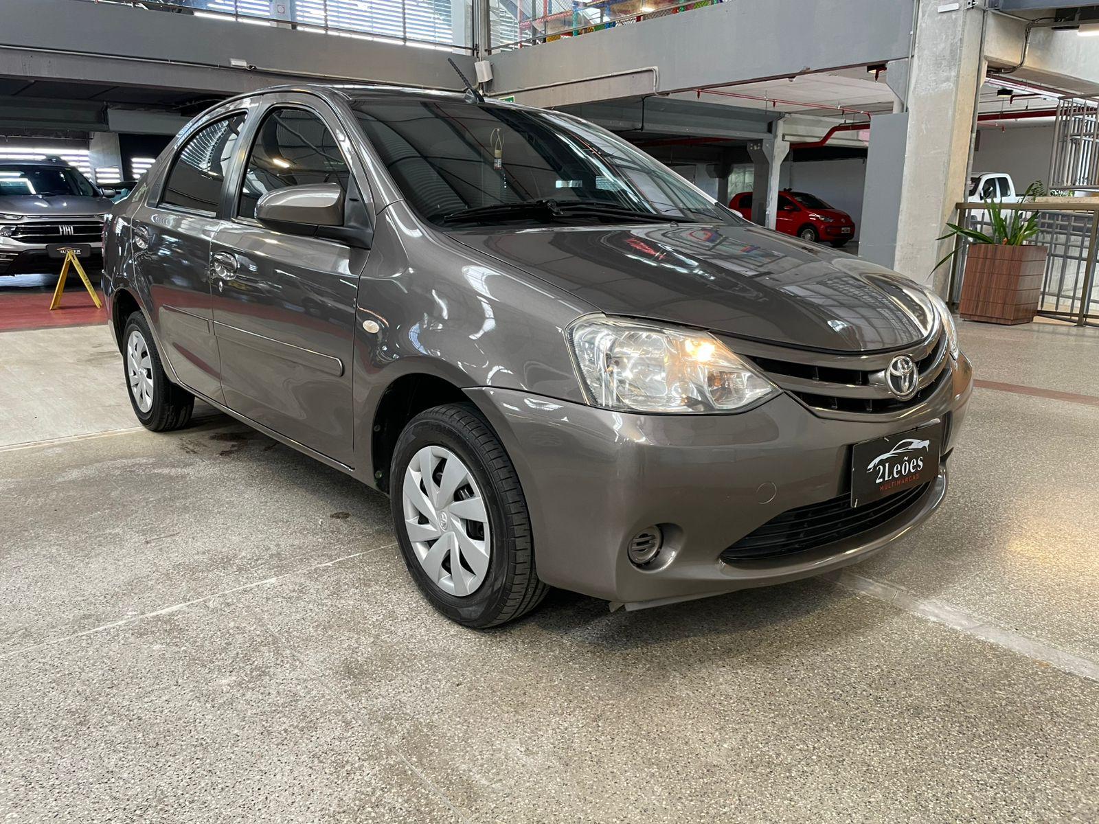 TOYOTA ETIOS SEDAN
