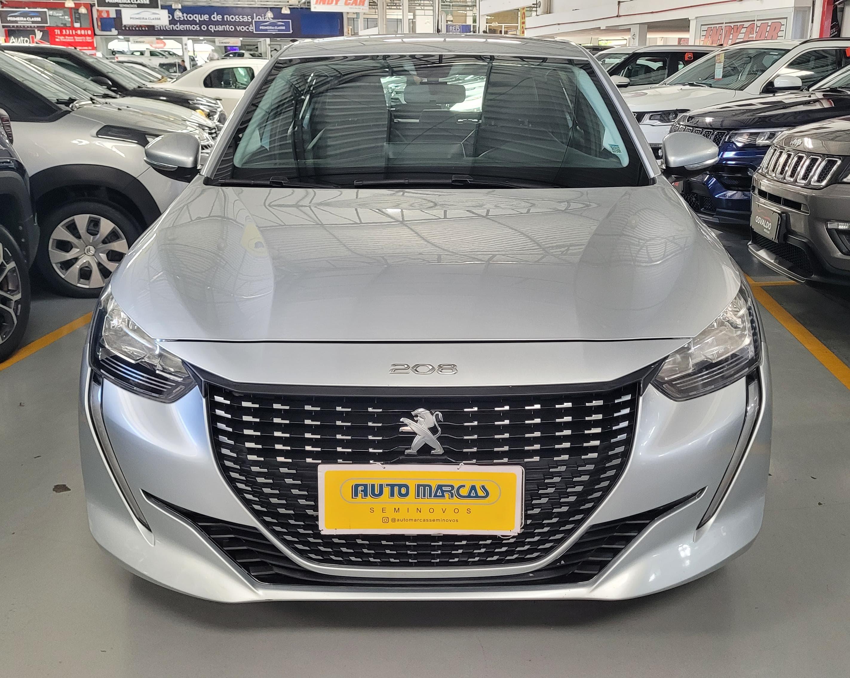 PEUGEOT 208