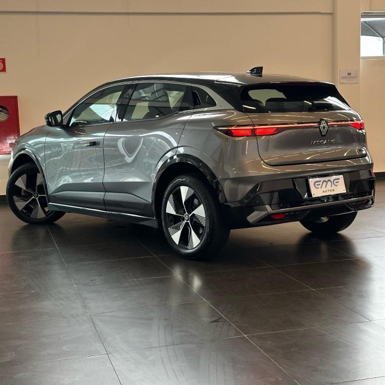 RENAULT MÉGANE