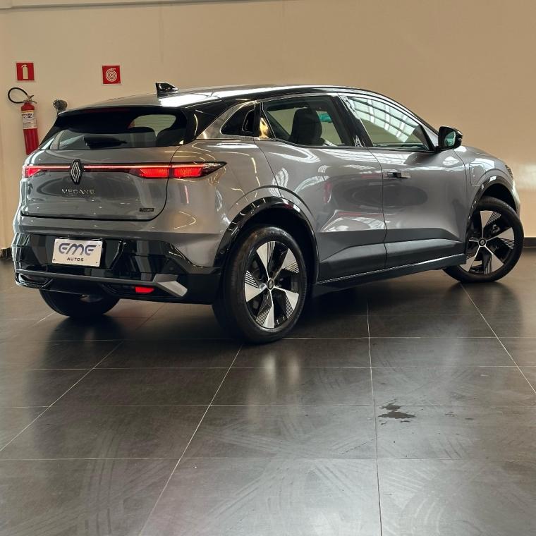 RENAULT MÉGANE