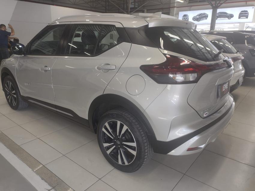 NISSAN KICKS
