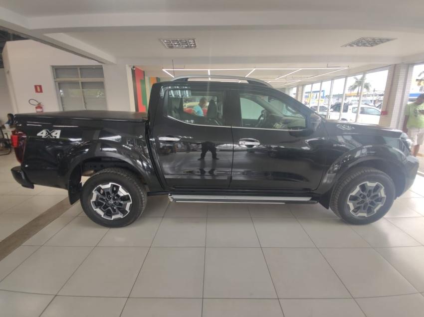 NISSAN FRONTIER
