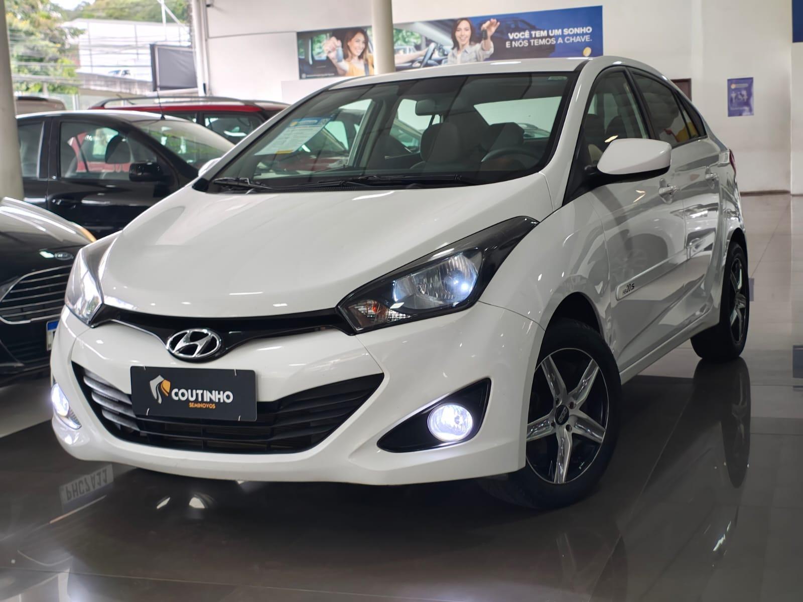 HYUNDAI hb20s 1.6 comfort plus 16v flex 4p manual